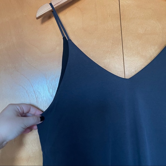 Aritzia Talula Tank - Picture 3 of 7